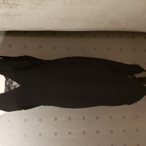 THALIA SODI, Sleeveless dress  Black, laced front, Size L, V-Neck - Picture 2 of 10